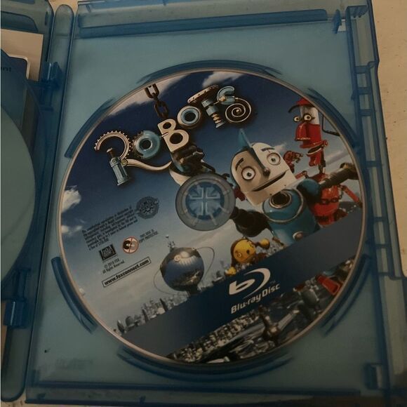 Blu-Ray 3 Pack Movies. Robots. Rio. Horton - Picture 5 of 6